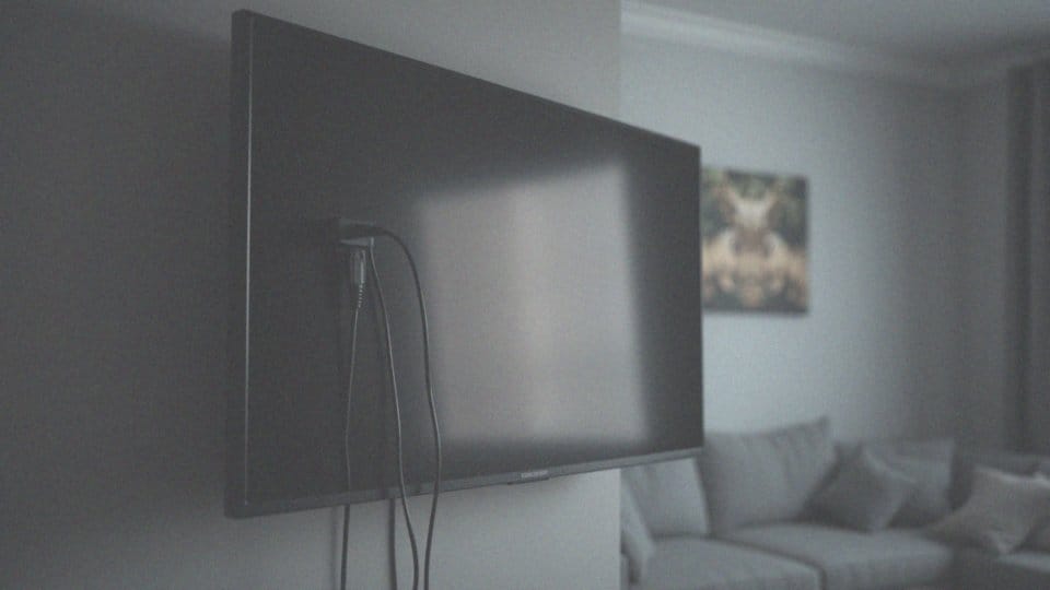 Jakie są możliwe przyczyny braku obrazu w telewizorze?
